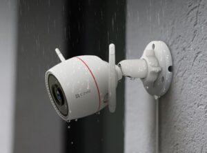Camera ngoài trời Ezviz H3C 3K 5MP, ghi hình màu ban đêm 30m, chủ động phòng vệ, nhận biết cử chỉ